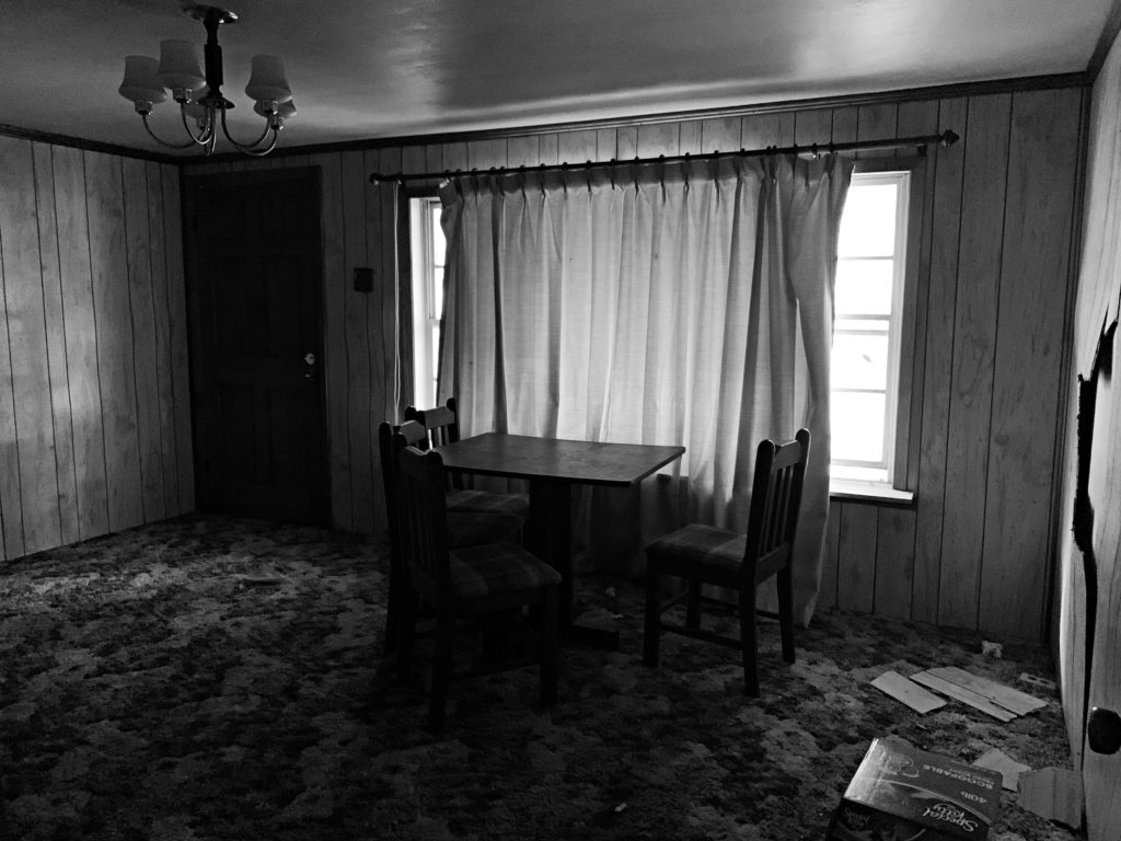 Hwy 557 front room
